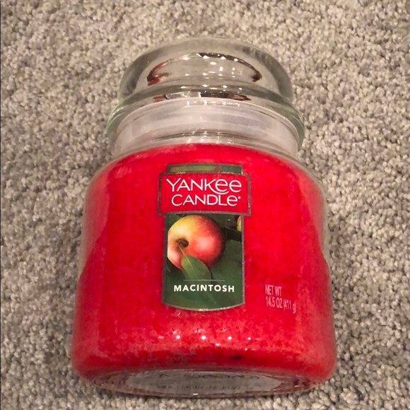 Yankee Candle Other - NWT Yankee Candle 14.5 Ounce Medium Candle.